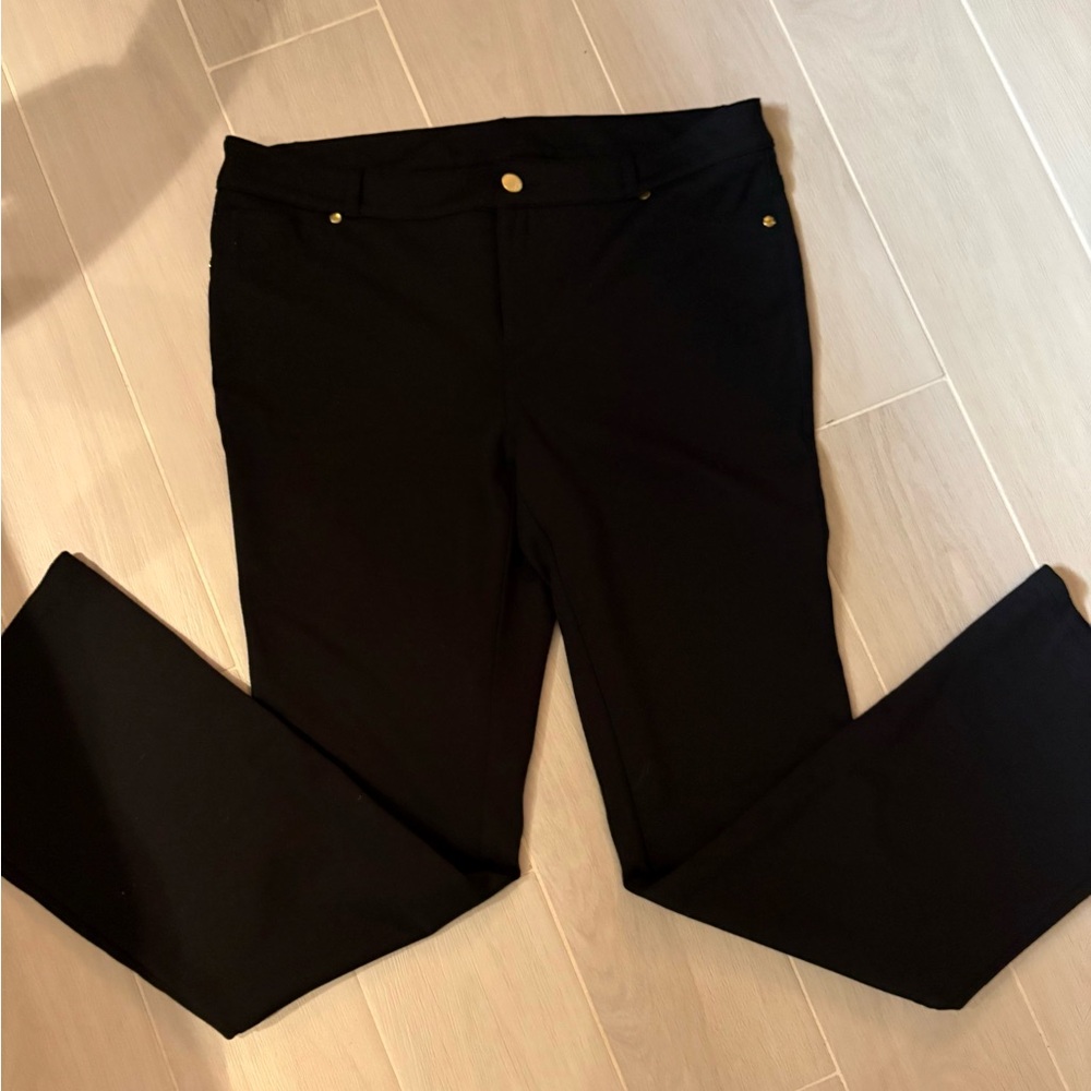 Women’s Thalia Sodi Black Straight-Leg Pants